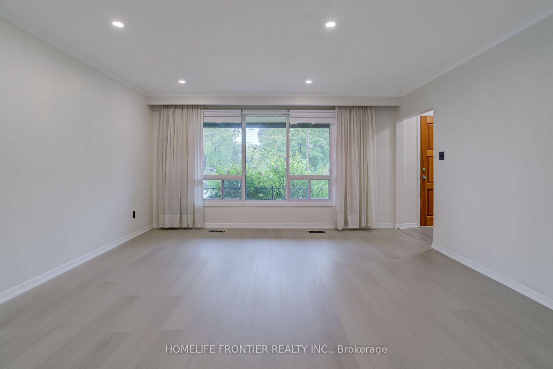 Photo 8 of Unit Upper, 62 Clark Avenue, Markham, Thornhill — HOMEH
