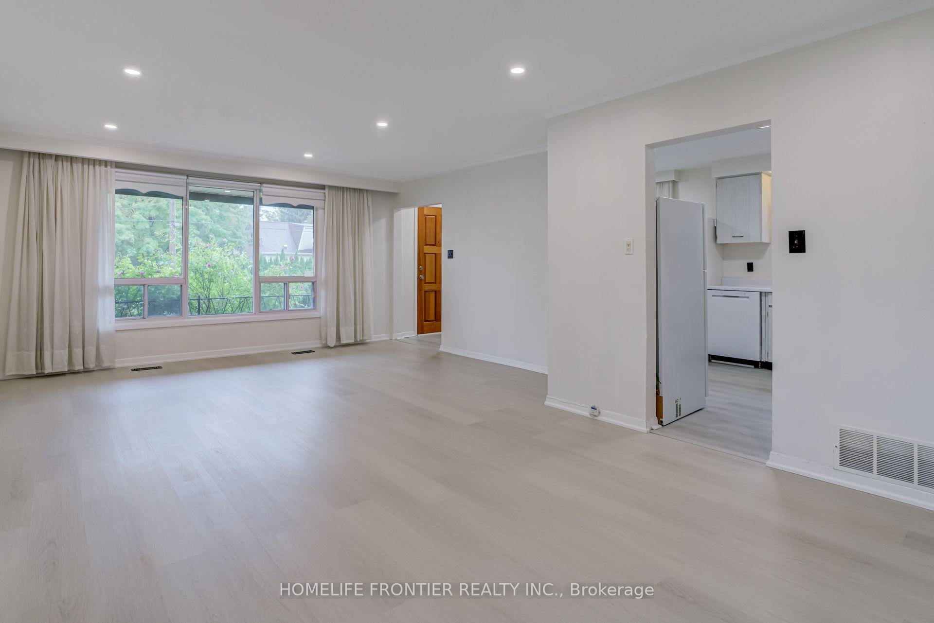 Photo 11 of Unit Upper, 62 Clark Avenue, Markham, Thornhill — HOMEH