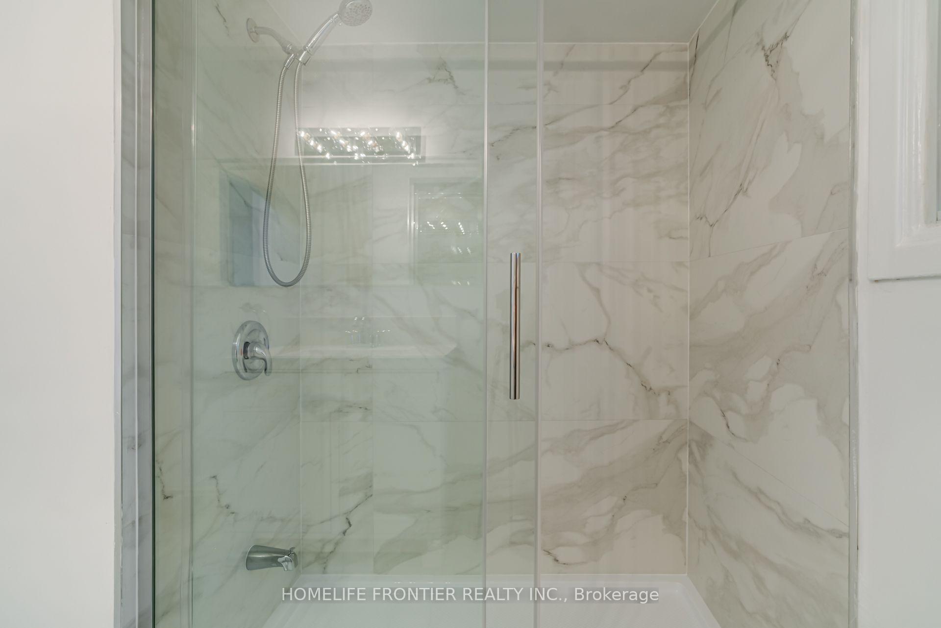 Photo 25 of Unit Upper, 62 Clark Avenue, Markham, Thornhill — HOMEH