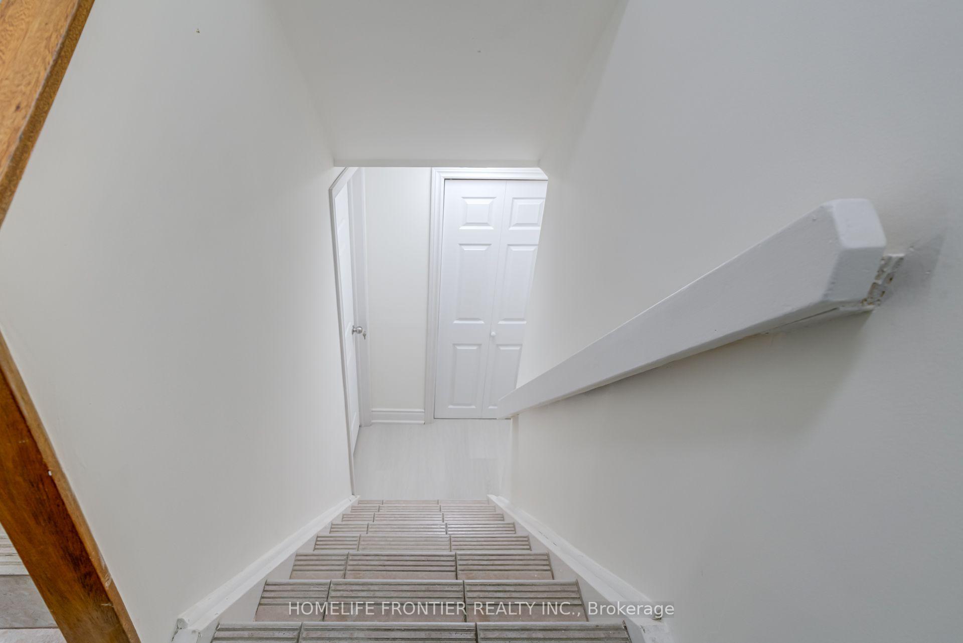 Photo 28 of Unit Upper, 62 Clark Avenue, Markham, Thornhill — HOMEH