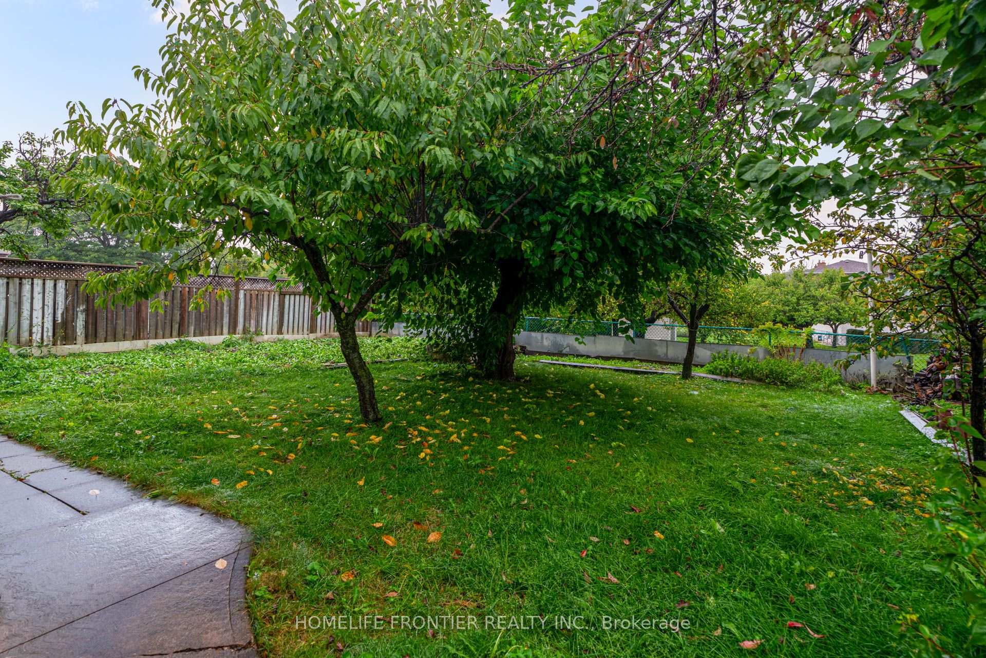 Photo 32 of Unit Upper, 62 Clark Avenue, Markham, Thornhill — HOMEH