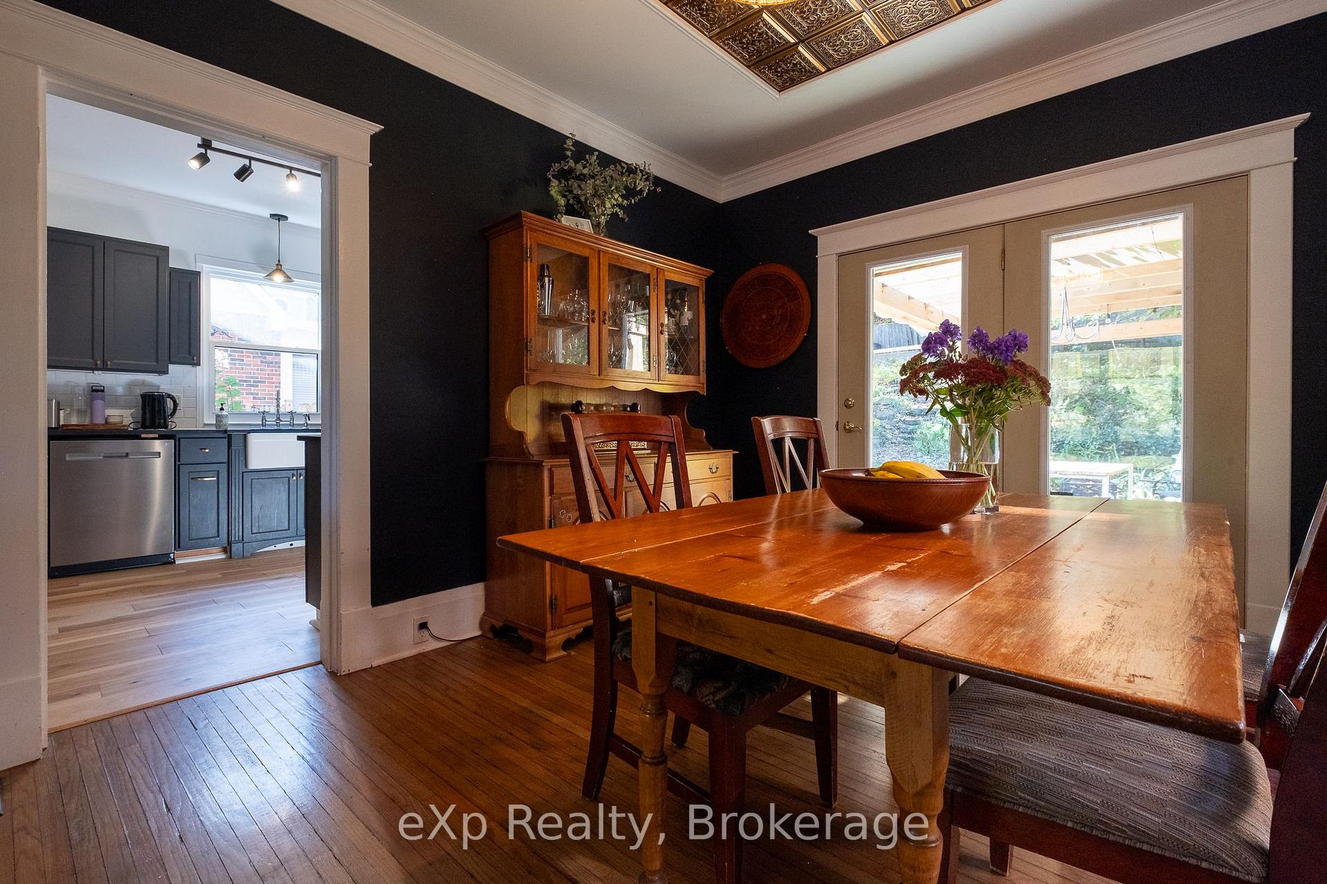 Photo 13 of 1090 4th Avenue A, Owen Sound — HOMEH