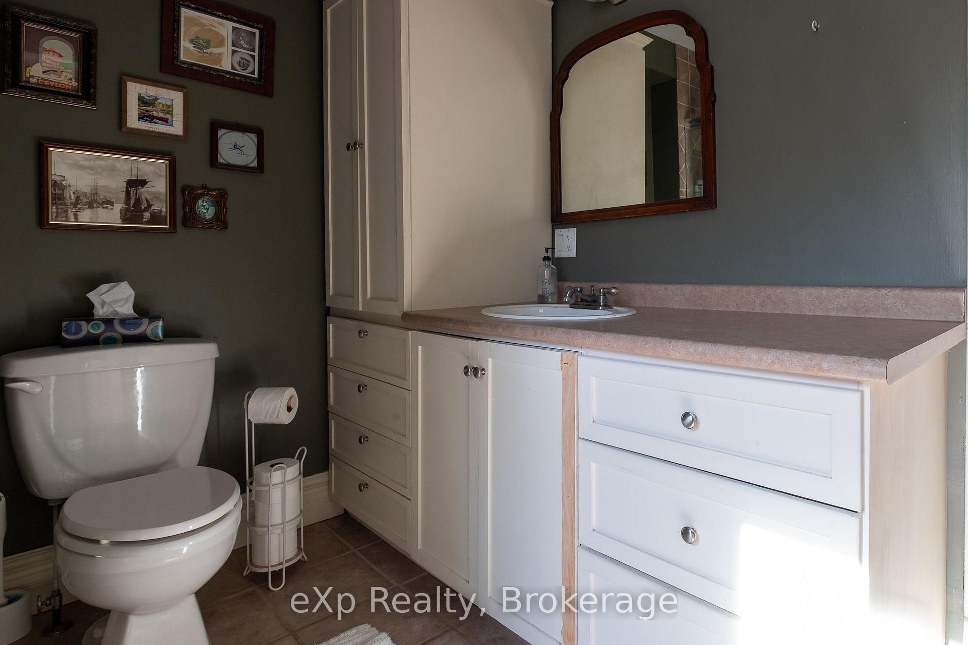 Photo 24 of 1090 4th Avenue A, Owen Sound — HOMEH