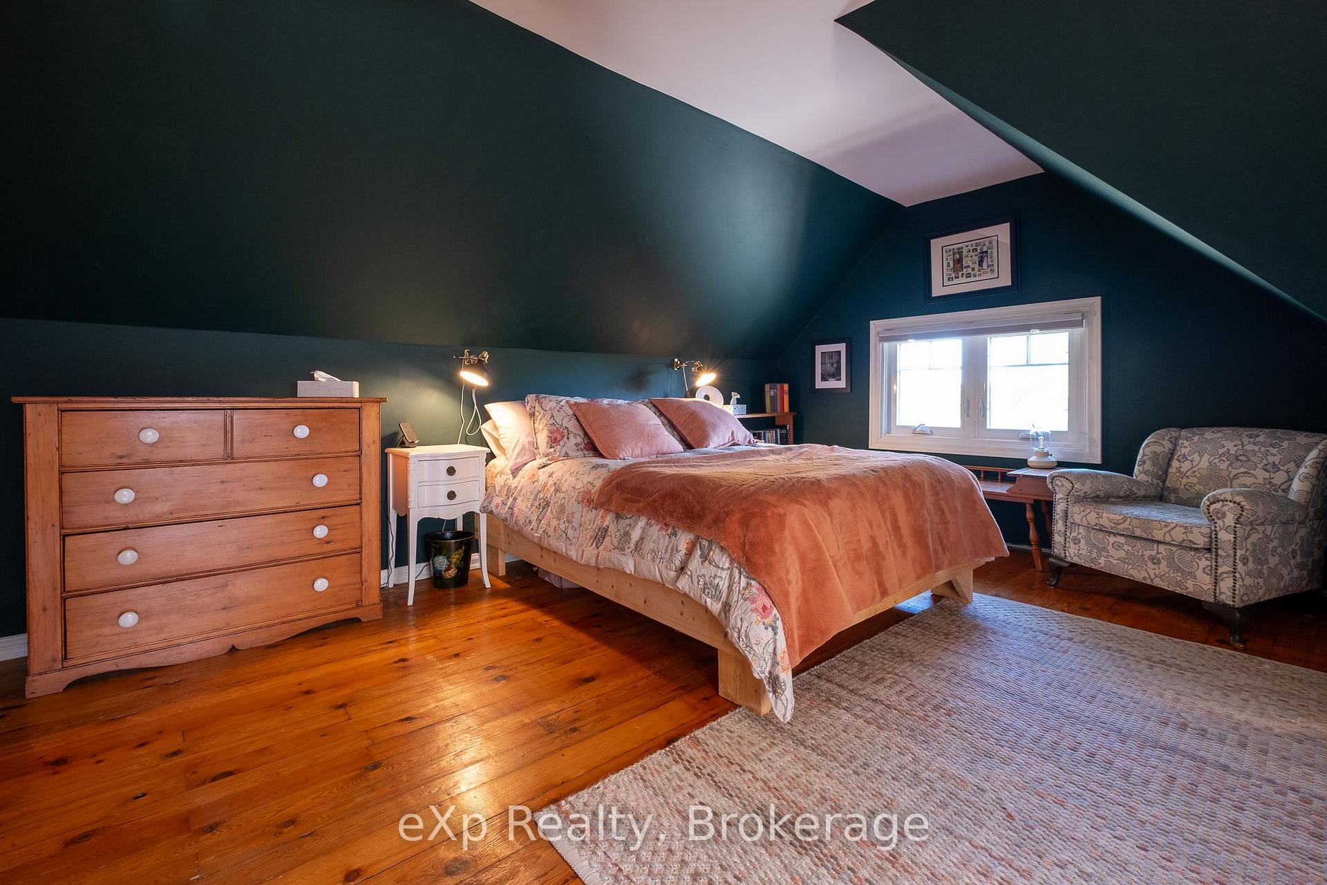 Photo 26 of 1090 4th Avenue A, Owen Sound — HOMEH