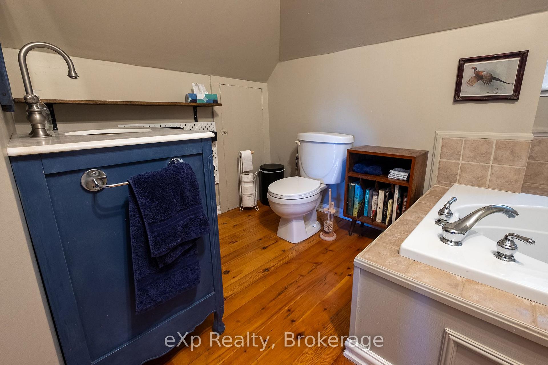 Photo 28 of 1090 4th Avenue A, Owen Sound — HOMEH