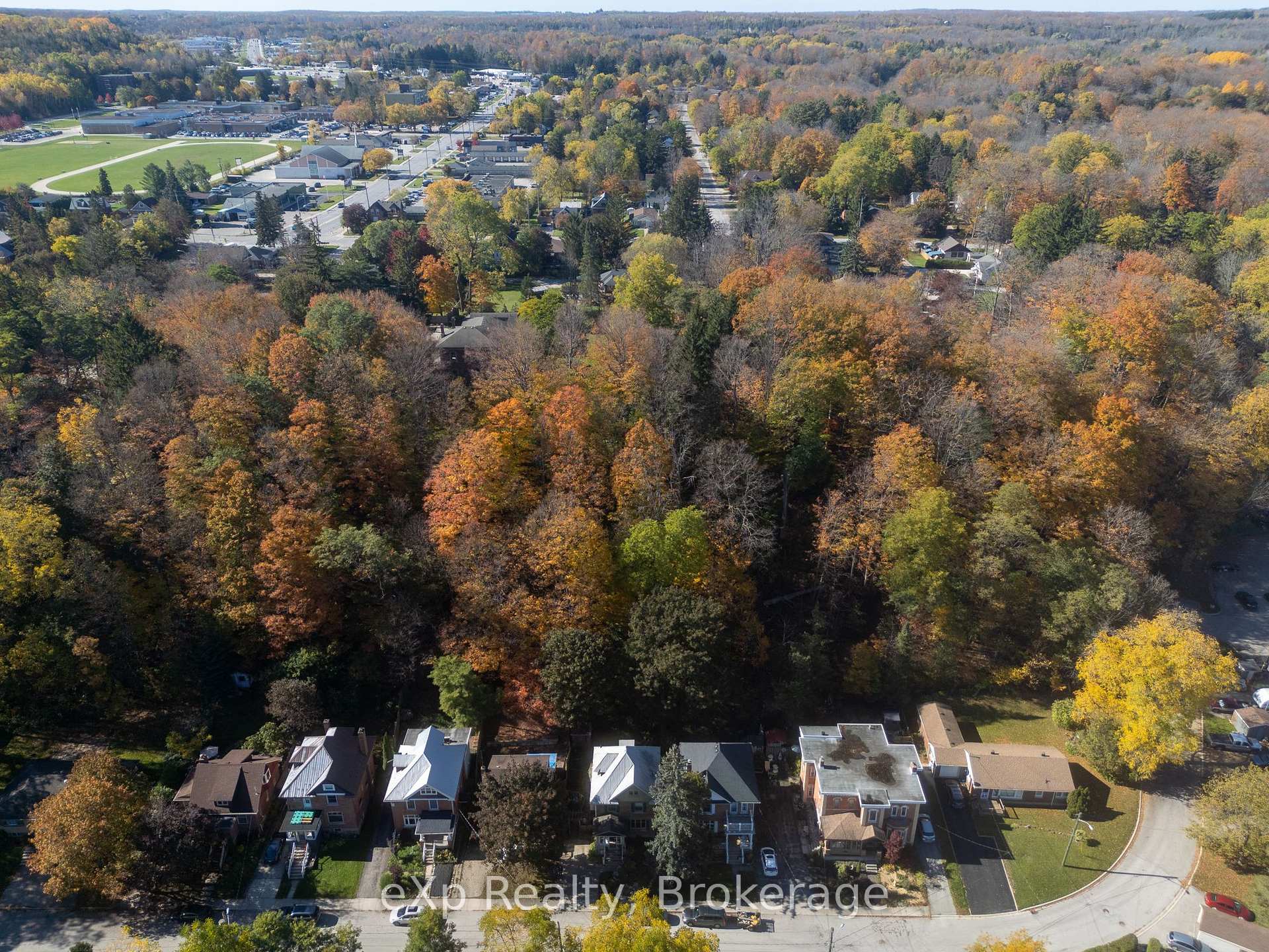 Photo 46 of 1090 4th Avenue A, Owen Sound — HOMEH