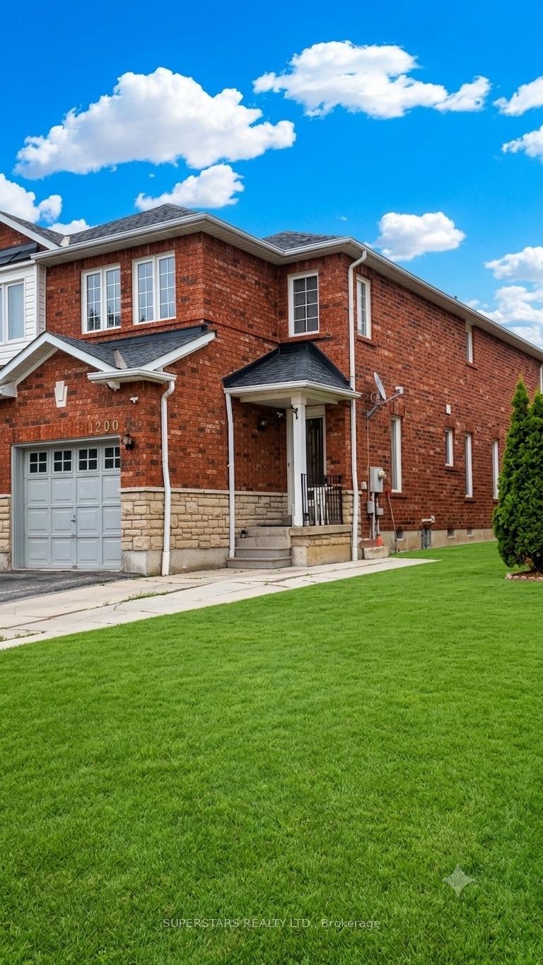 Photo 2 of 1200 Foxglove Place, Mississauga, East Credit — HOMEH