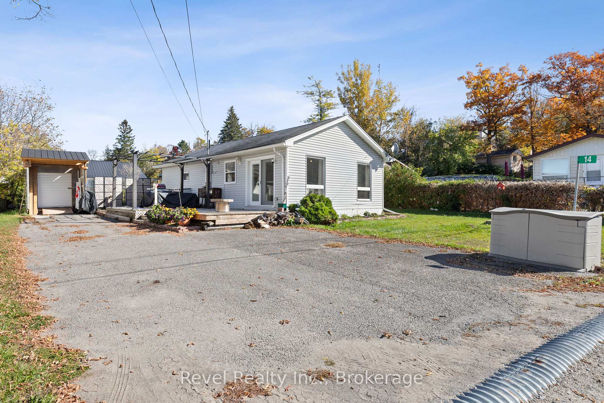 Photo 2 of 14 Third Street, Kawartha Lakes, Verulam — HOMEH