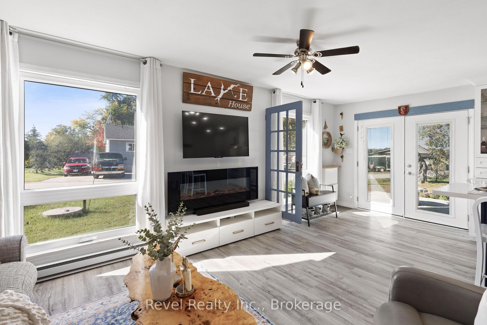 Photo 16 of 14 Third Street, Kawartha Lakes, Verulam — HOMEH