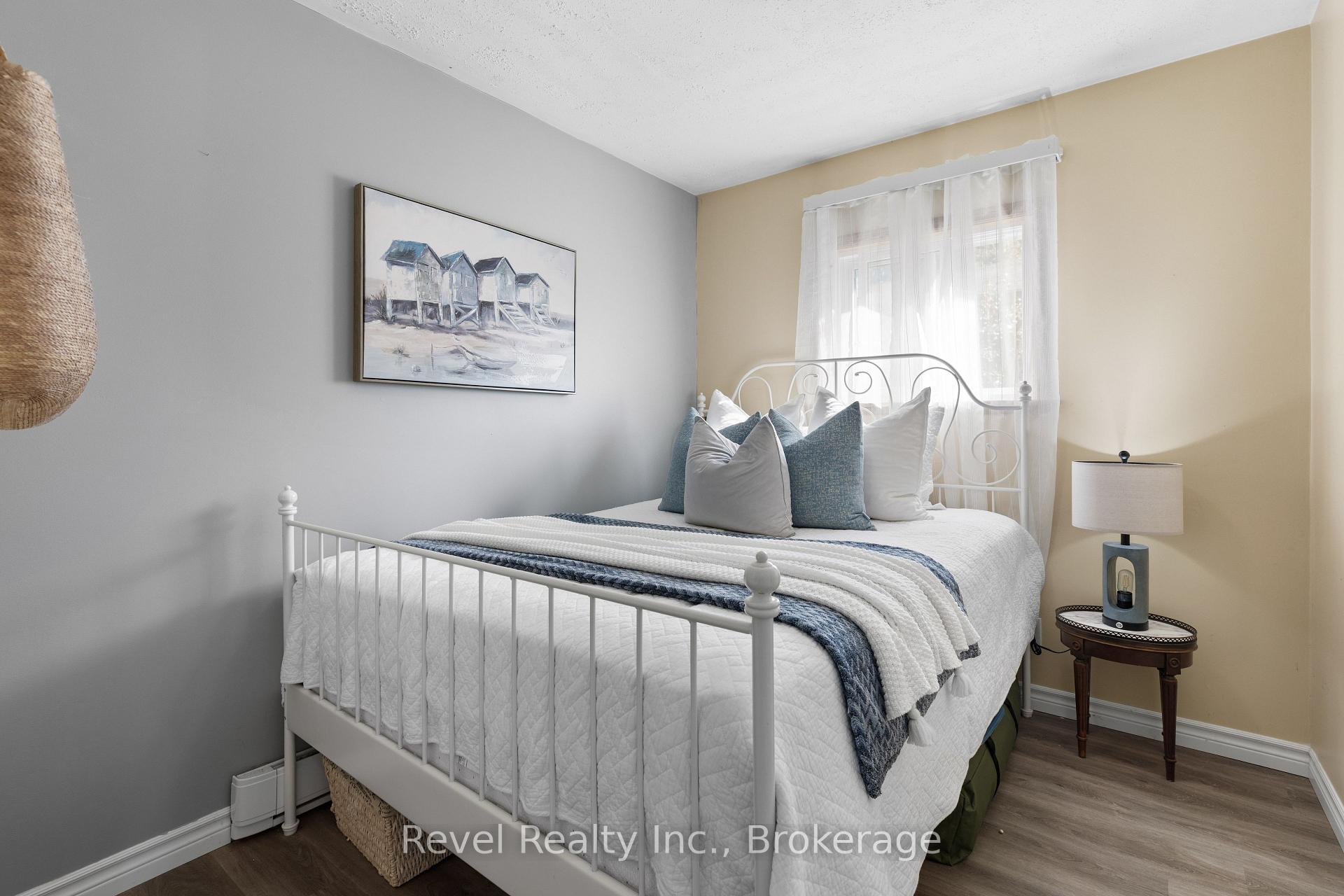 Photo 25 of 14 Third Street, Kawartha Lakes, Verulam — HOMEH