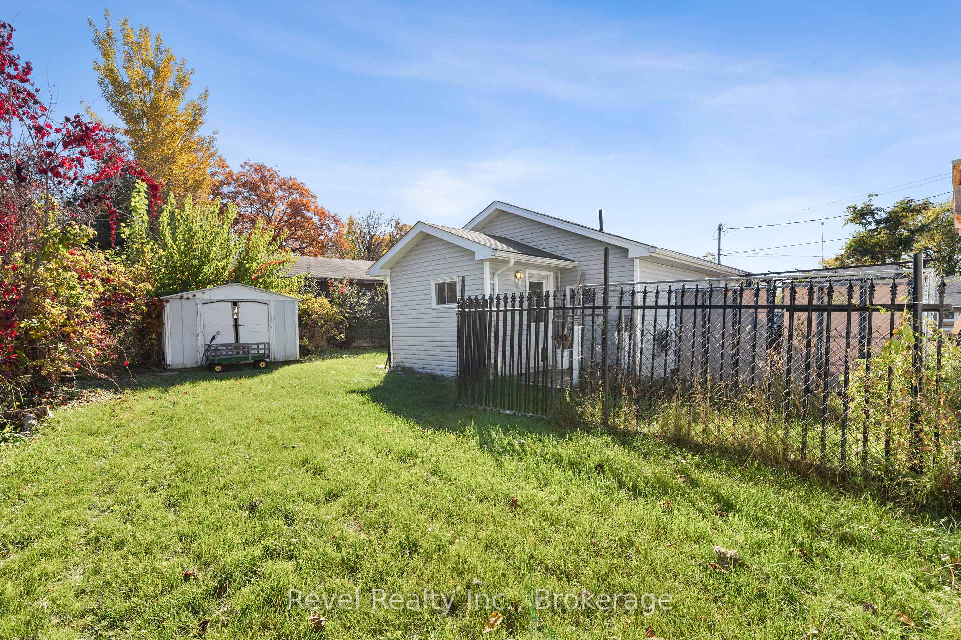 Photo 41 of 14 Third Street, Kawartha Lakes, Verulam — HOMEH