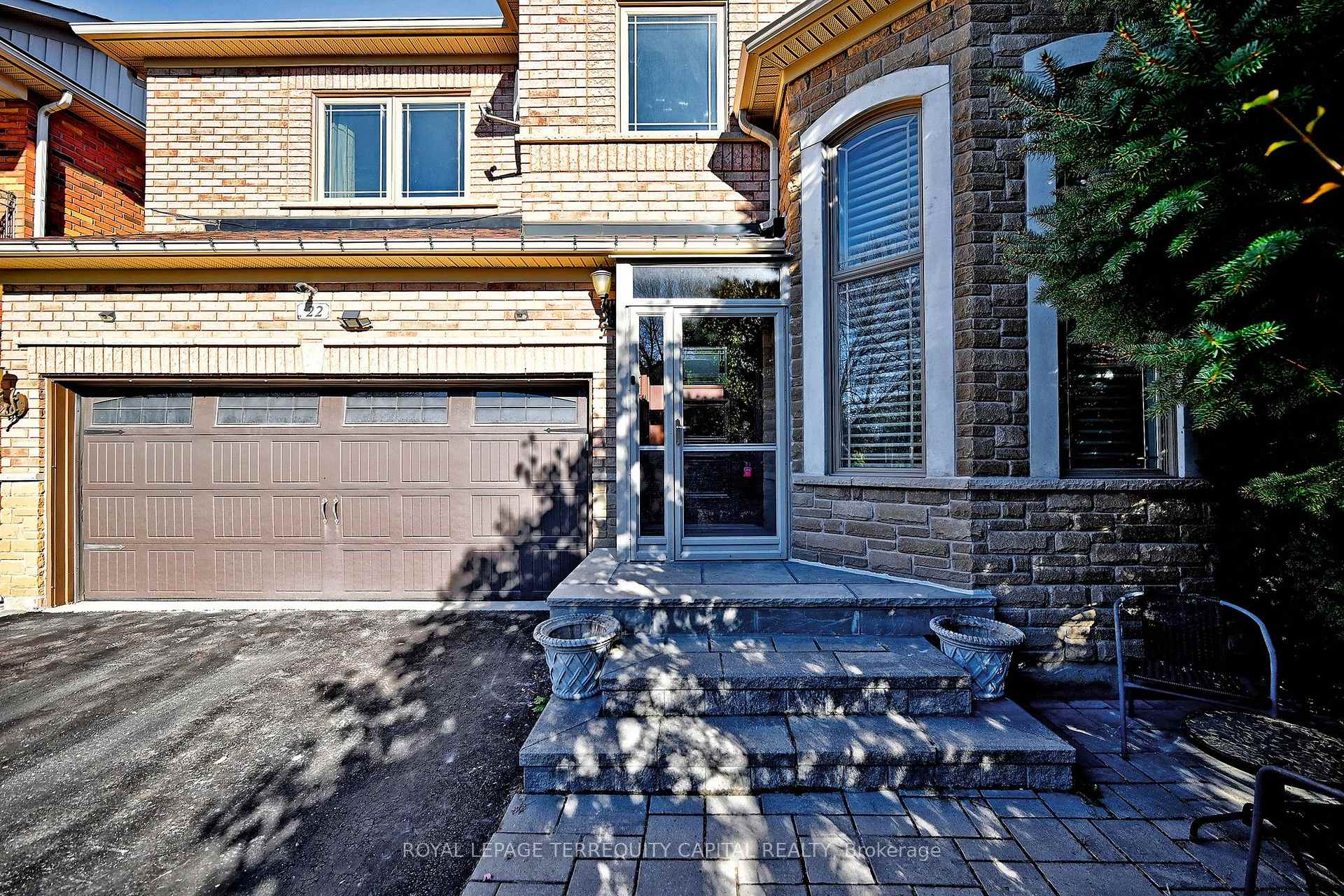 Photo 5 of 22 Pedersen Drive, Aurora, Bayview Wellington — HOMEH