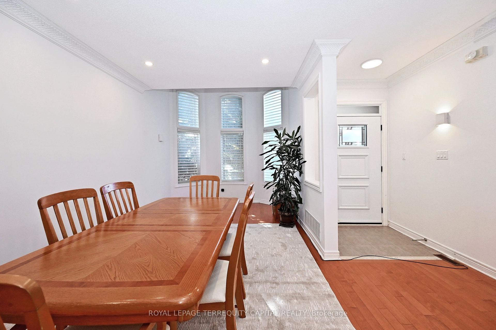 Photo 7 of 22 Pedersen Drive, Aurora, Bayview Wellington — HOMEH