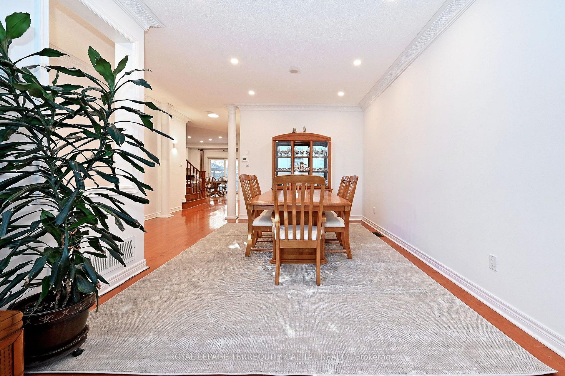 Photo 9 of 22 Pedersen Drive, Aurora, Bayview Wellington — HOMEH
