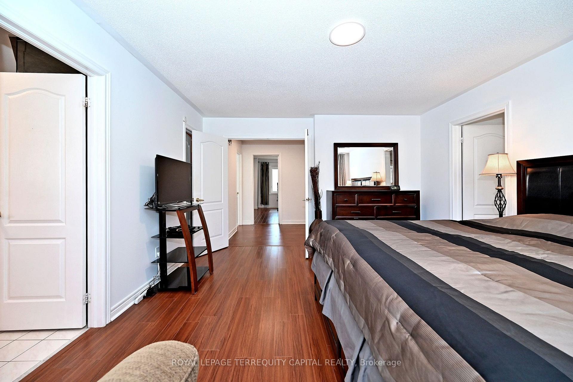 Photo 27 of 22 Pedersen Drive, Aurora, Bayview Wellington — HOMEH