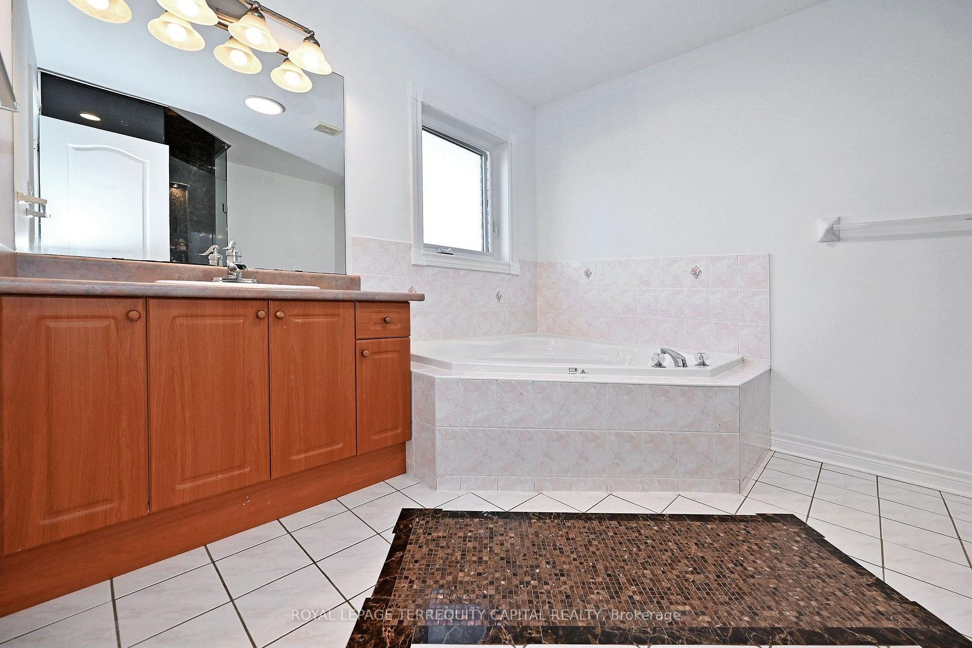 Photo 28 of 22 Pedersen Drive, Aurora, Bayview Wellington — HOMEH