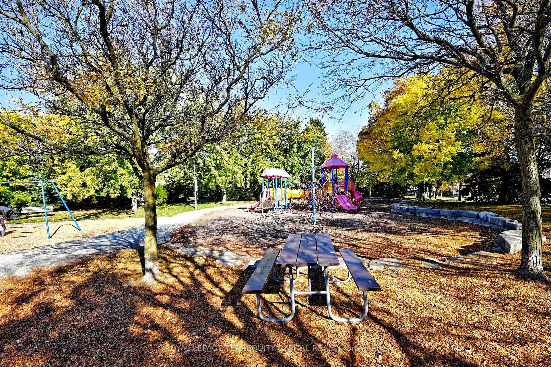 Photo 44 of 22 Pedersen Drive, Aurora, Bayview Wellington — HOMEH