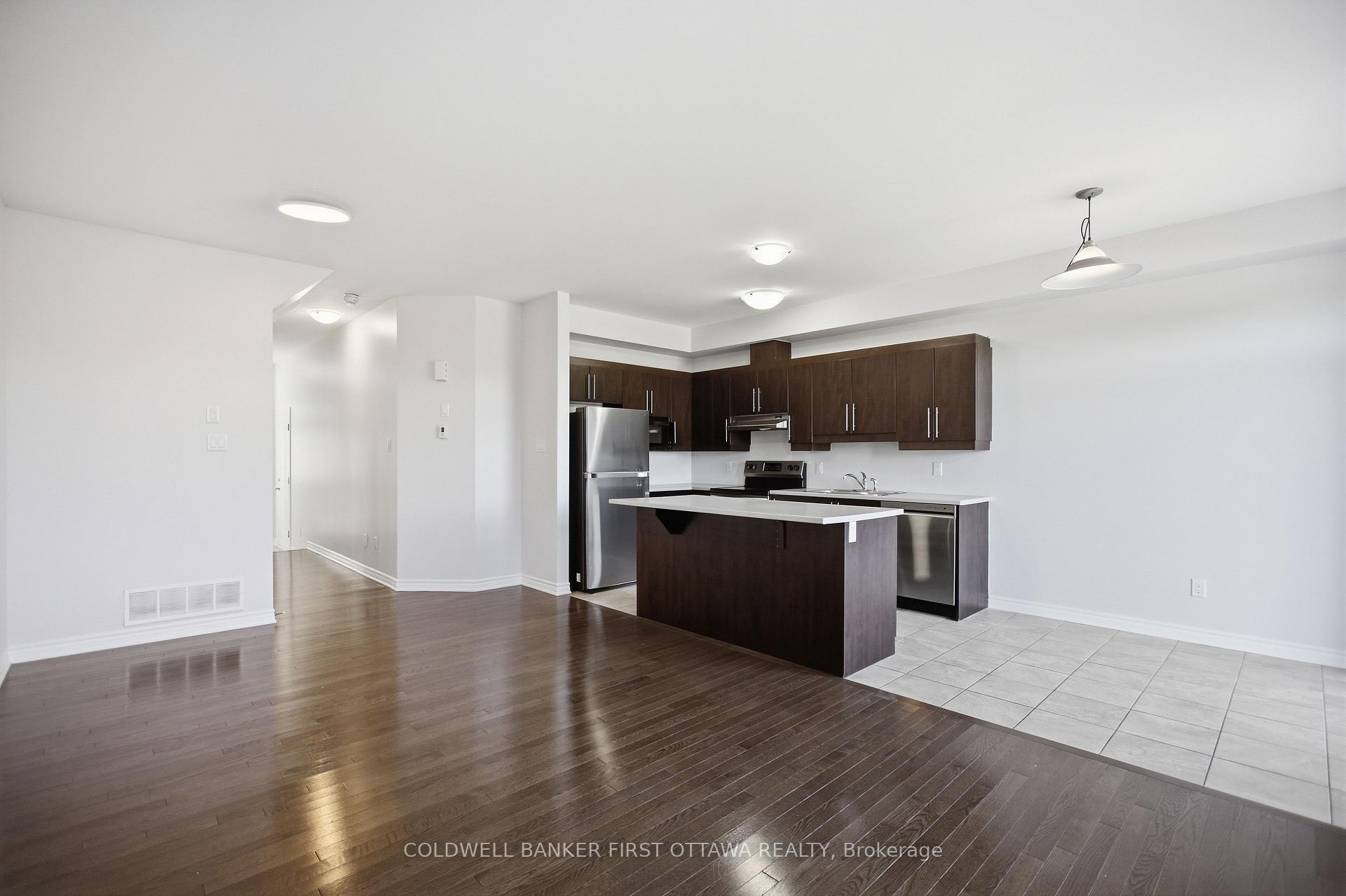 Photo 10 of 597 Via Mattino Way, Ottawa, Barrhaven - Longfields — HOMEH