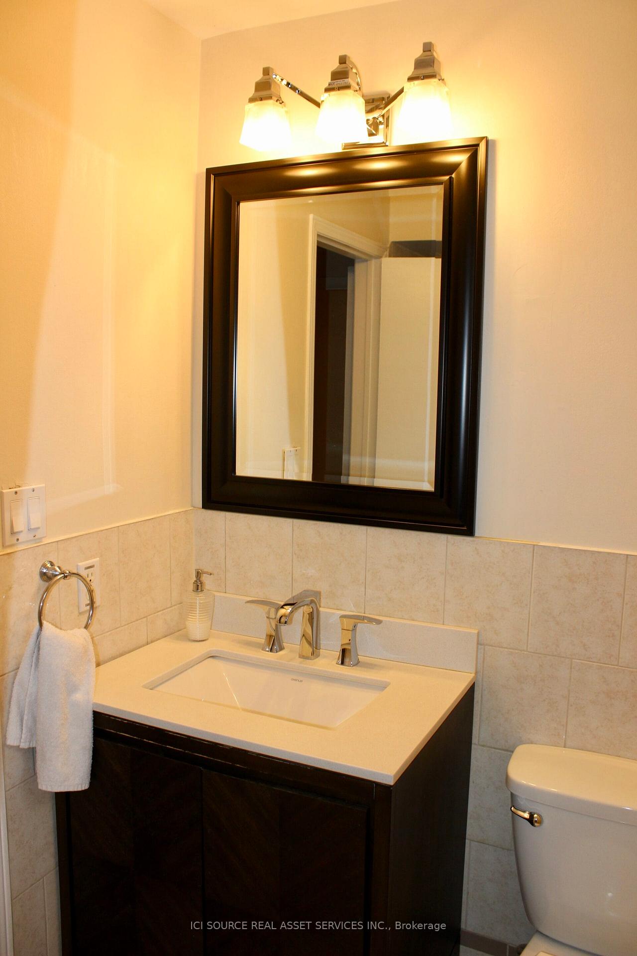 Photo 5 of Unit Upper, 5164 Palomar Crescent, Mississauga, Hurontario — HOMEH