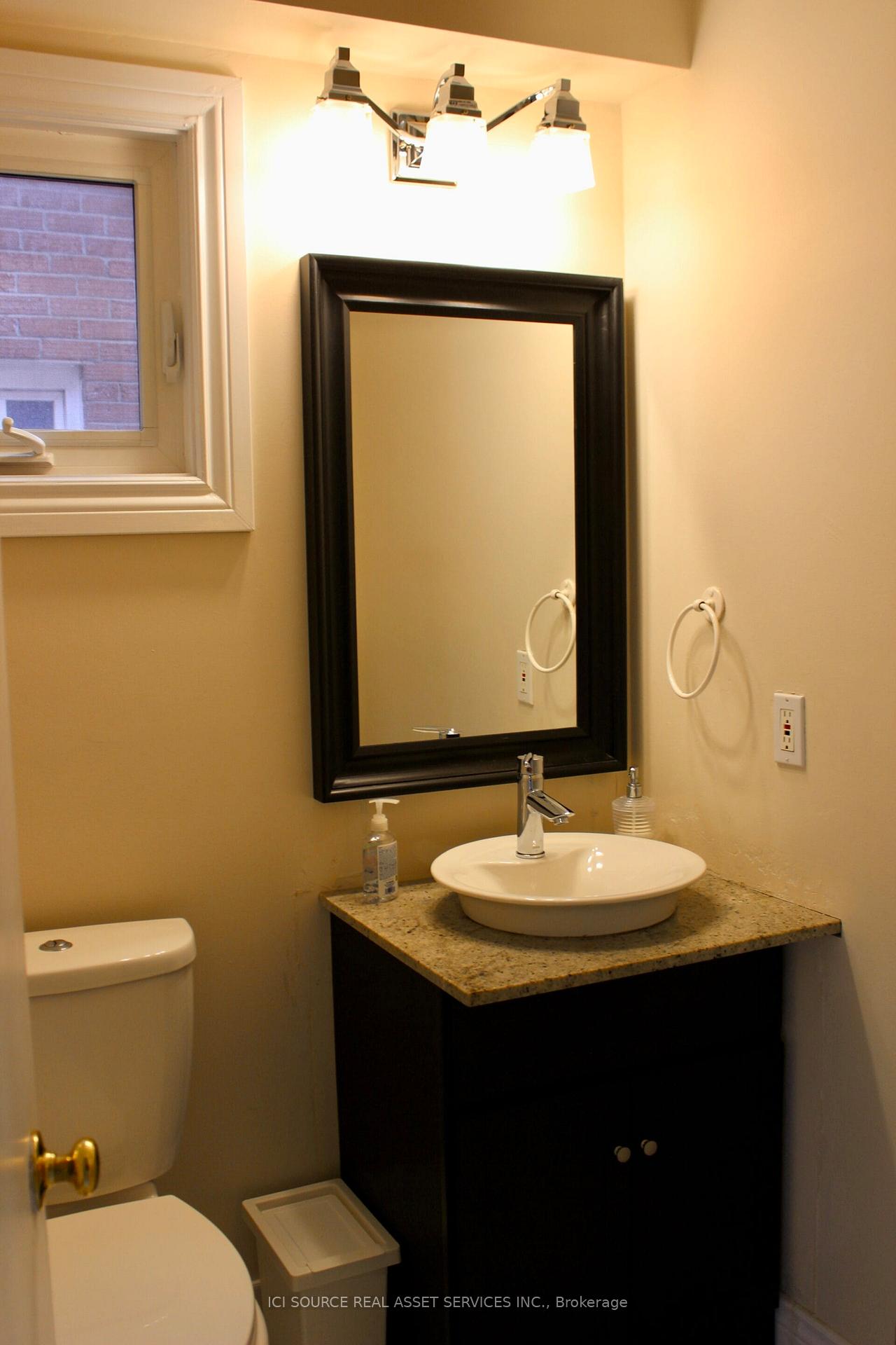 Photo 11 of Unit Upper, 5164 Palomar Crescent, Mississauga, Hurontario — HOMEH