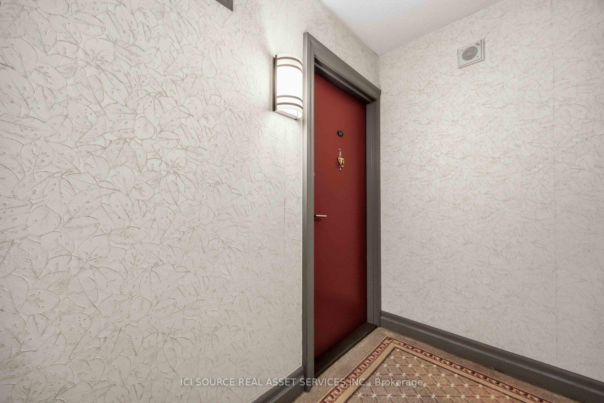 Photo 5 of Unit 1601, 50 Quebec Avenue, Toronto, High Park North — HOMEH