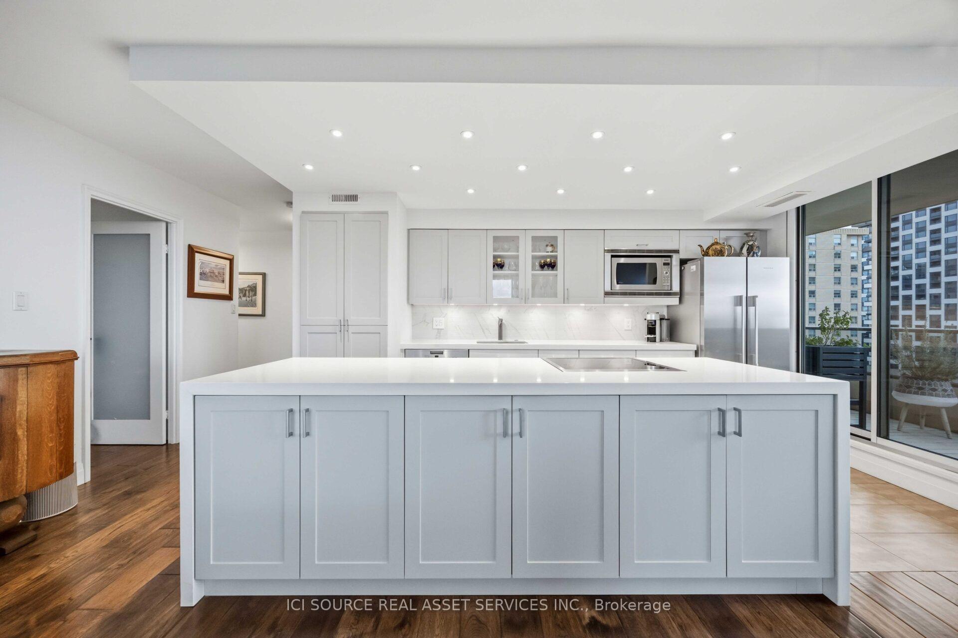Photo 13 of Unit 1601, 50 Quebec Avenue, Toronto, High Park North — HOMEH