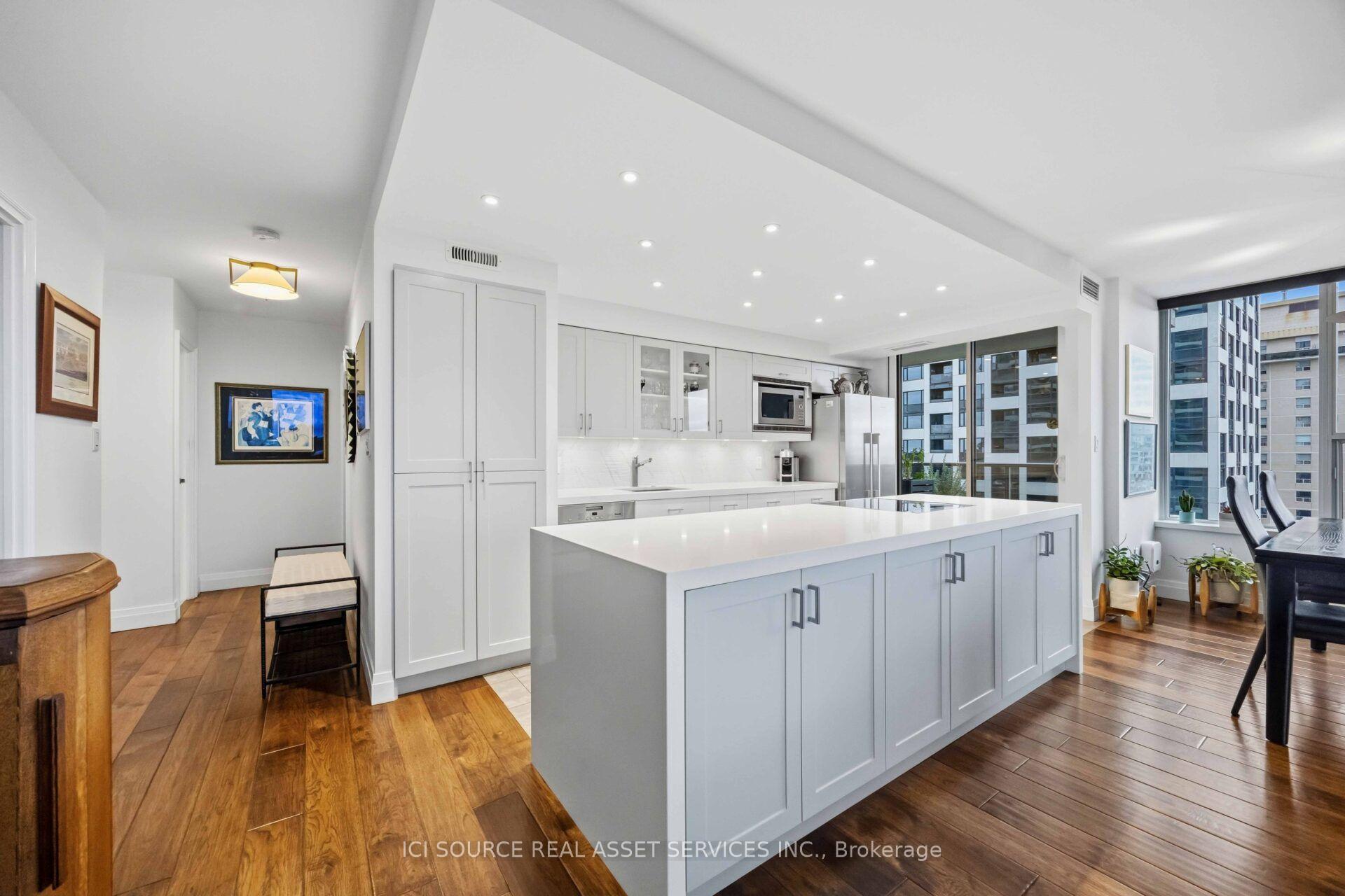 Photo 14 of Unit 1601, 50 Quebec Avenue, Toronto, High Park North — HOMEH