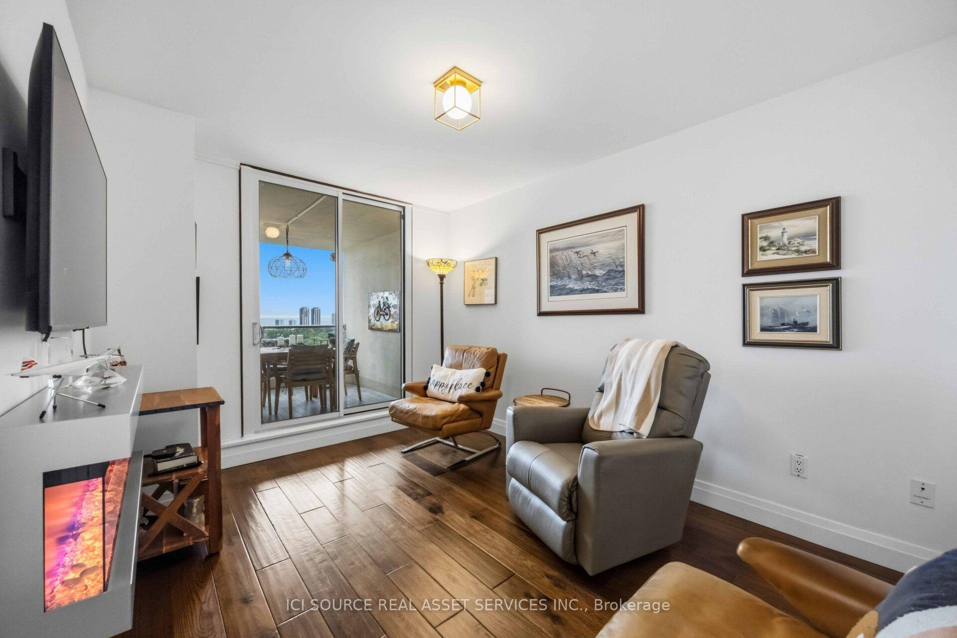 Photo 22 of Unit 1601, 50 Quebec Avenue, Toronto, High Park North — HOMEH