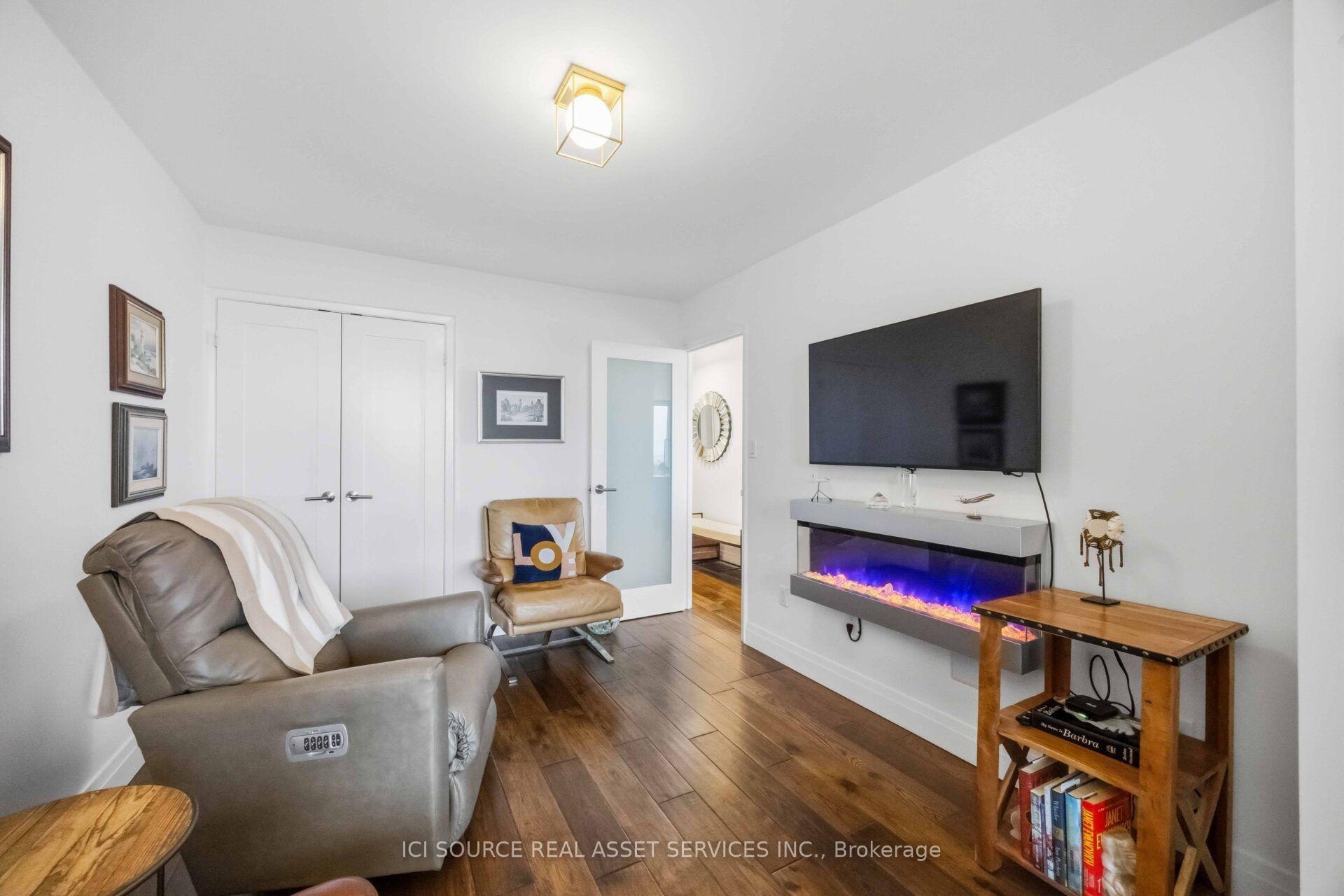 Photo 23 of Unit 1601, 50 Quebec Avenue, Toronto, High Park North — HOMEH