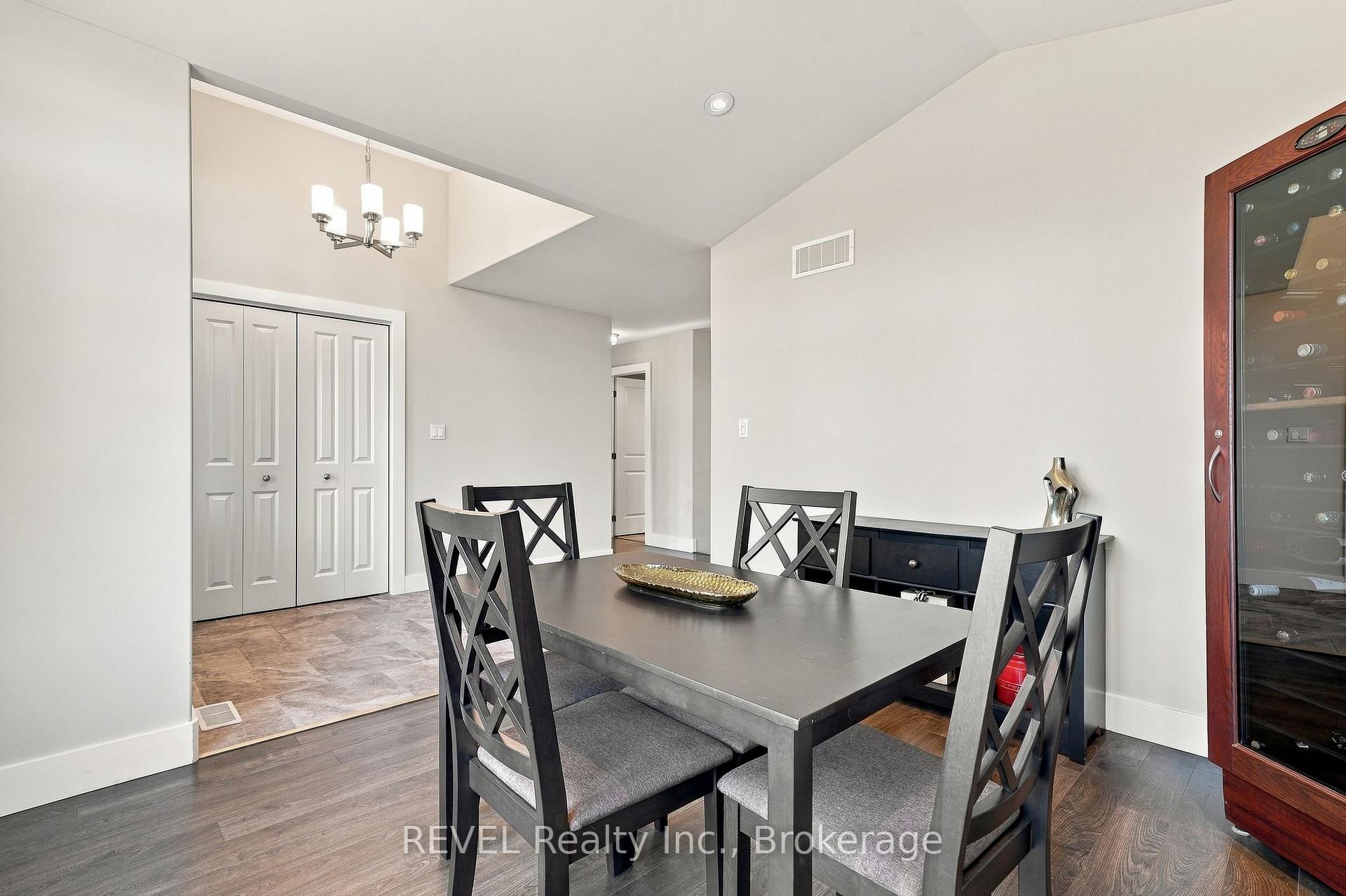 Photo 10 of 64 Sienna Avenue, Belleville, Belleville Ward — HOMEH