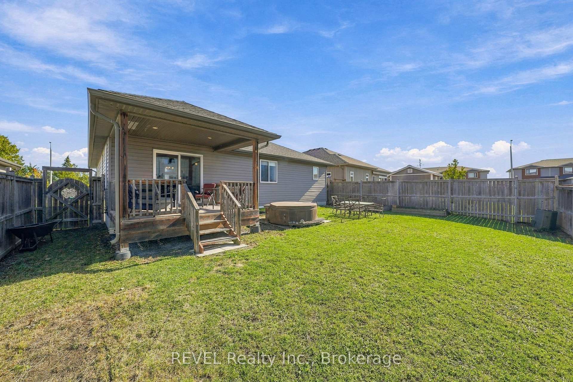 Photo 42 of 64 Sienna Avenue, Belleville, Belleville Ward — HOMEH