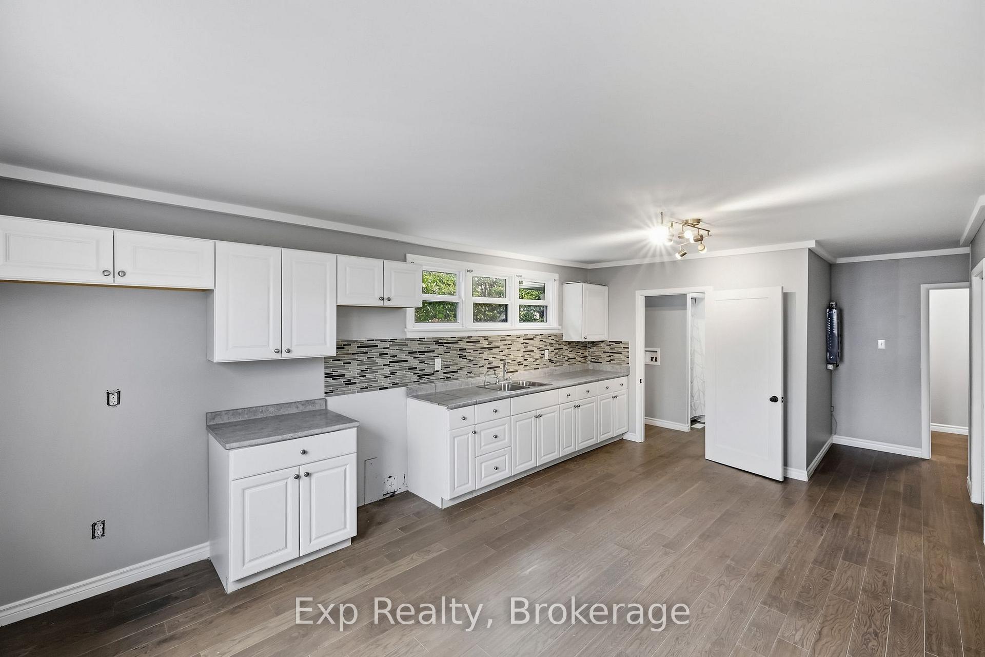 Photo 12 of 23 Ridley Street, Prince Edward County, Ameliasburg Ward — HOMEH