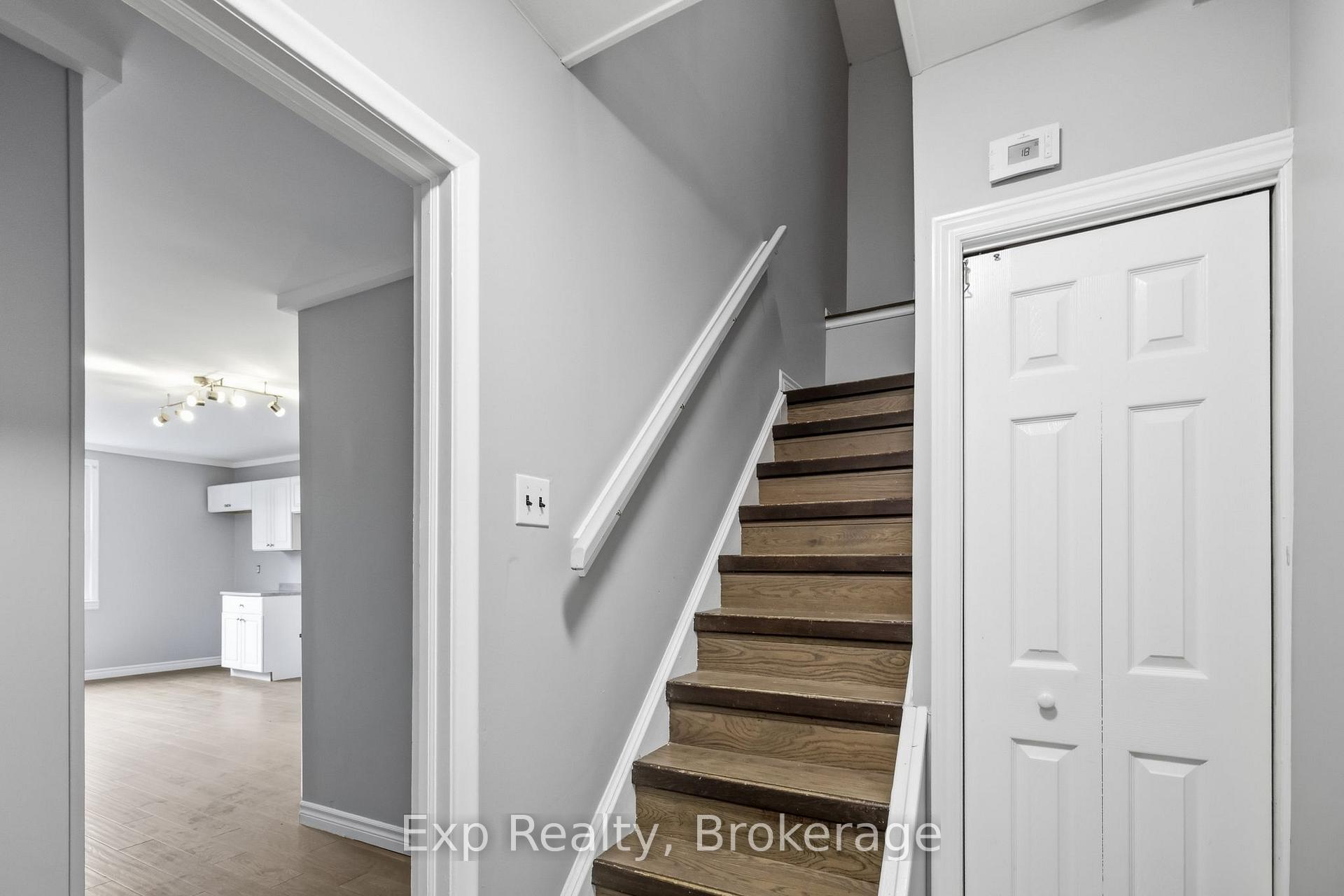 Photo 16 of 23 Ridley Street, Prince Edward County, Ameliasburg Ward — HOMEH