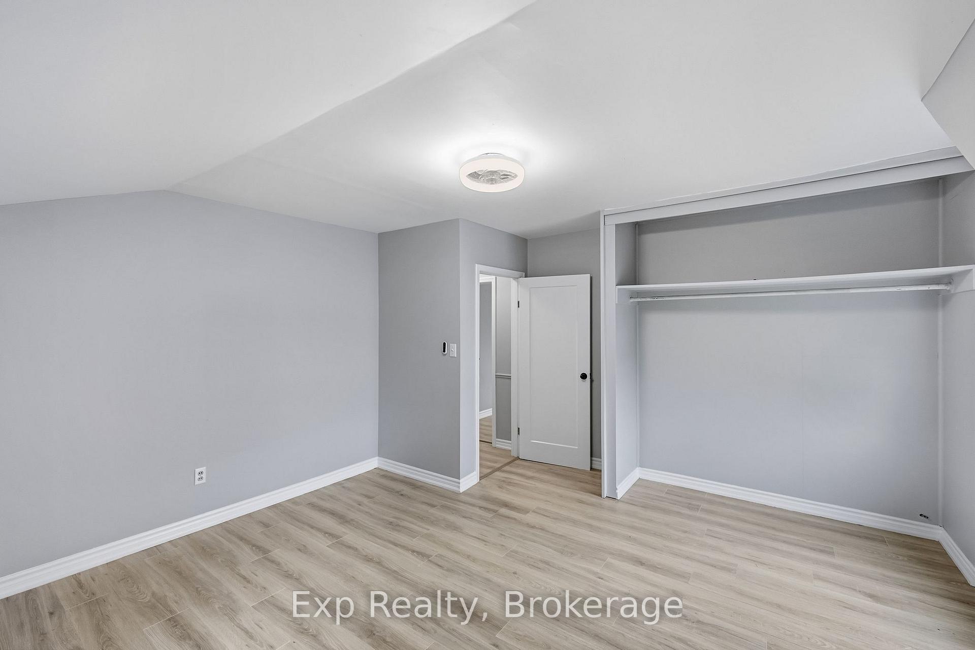 Photo 19 of 23 Ridley Street, Prince Edward County, Ameliasburg Ward — HOMEH