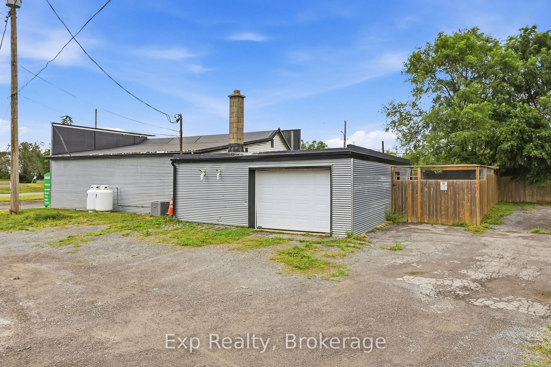 Photo 34 of 23 Ridley Street, Prince Edward County, Ameliasburg Ward — HOMEH