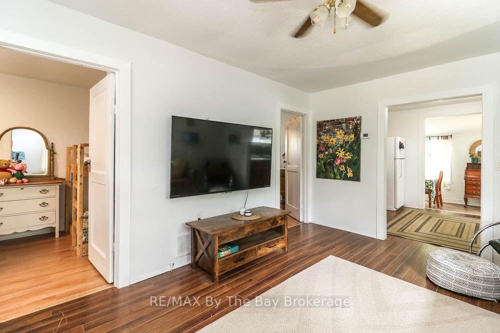 Photo 16 of 217 Dunkerron Avenue, Wasaga Beach — HOMEH