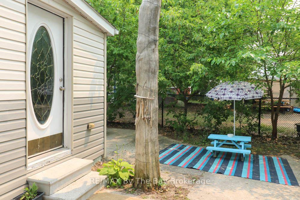 Photo 24 of 217 Dunkerron Avenue, Wasaga Beach — HOMEH