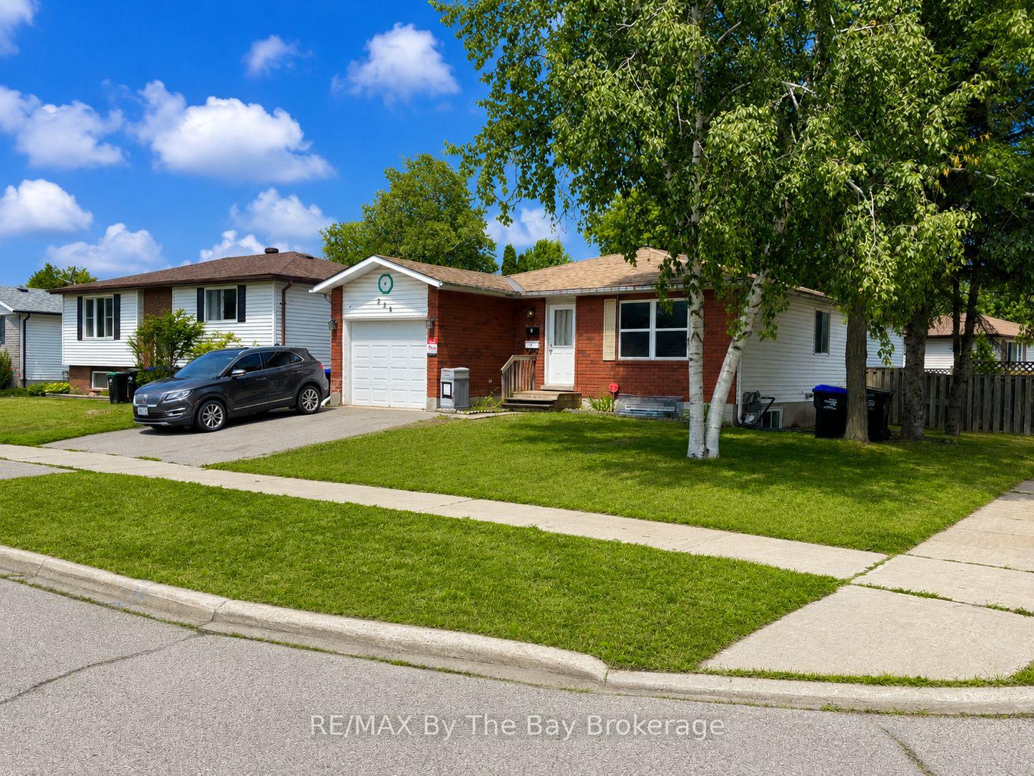 Photo 9 of 326 Christine Drive, Midland — HOMEH