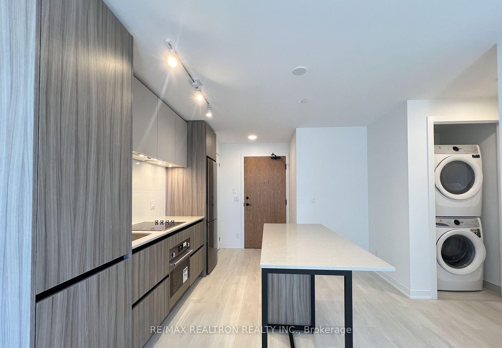 Photo 2 of Unit B-0910, 7950 Bathurst Street, Vaughan, Beverley Glen — HOMEH