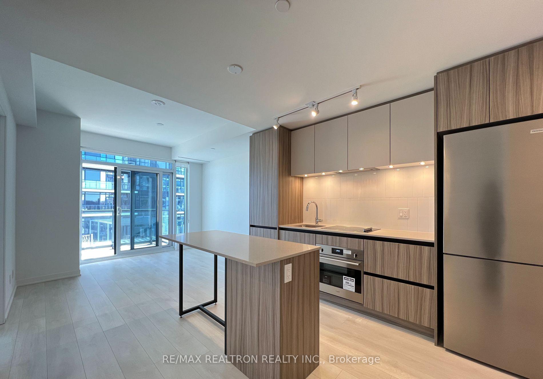 Photo 5 of Unit B-0910, 7950 Bathurst Street, Vaughan, Beverley Glen — HOMEH