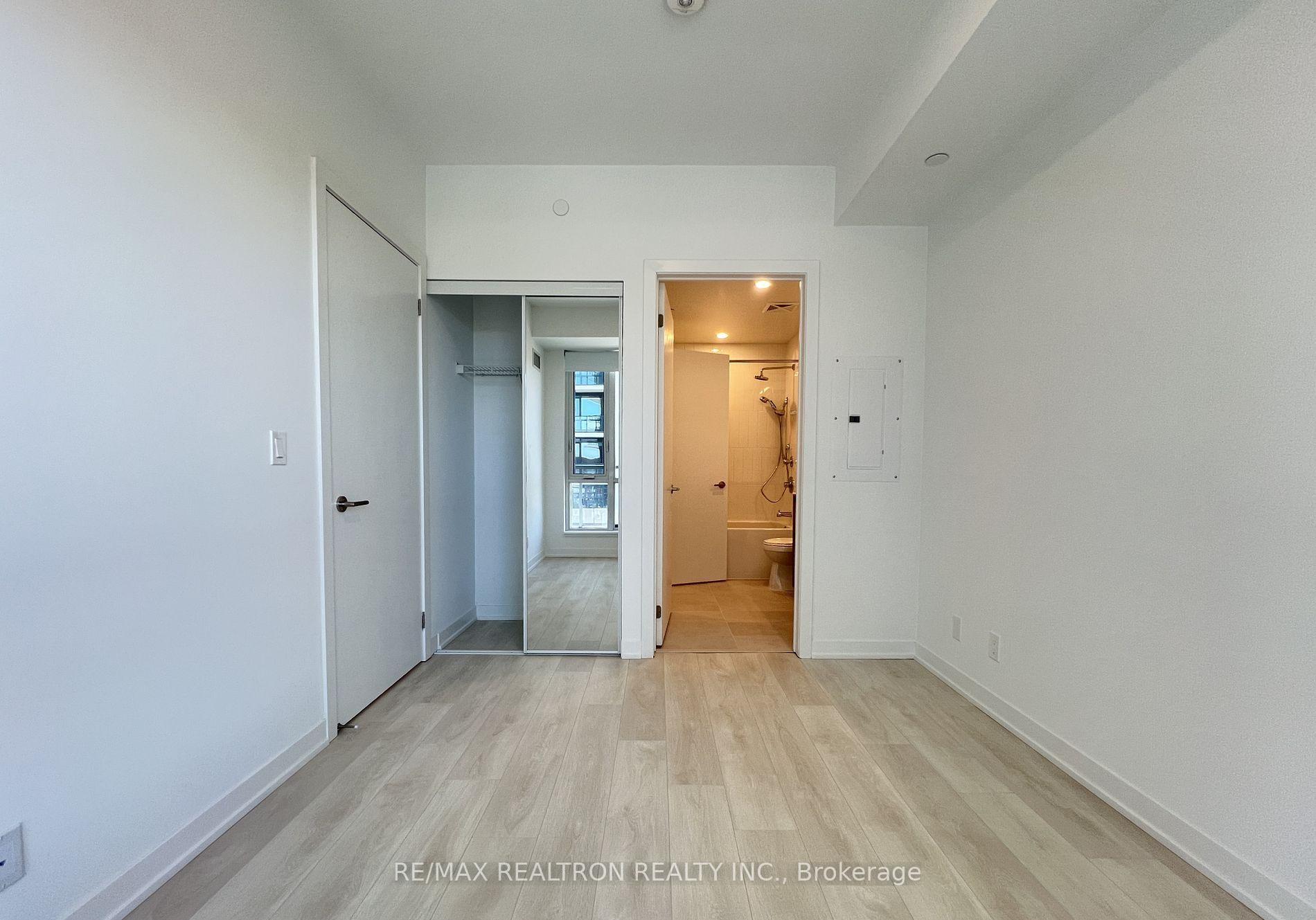 Photo 7 of Unit B-0910, 7950 Bathurst Street, Vaughan, Beverley Glen — HOMEH