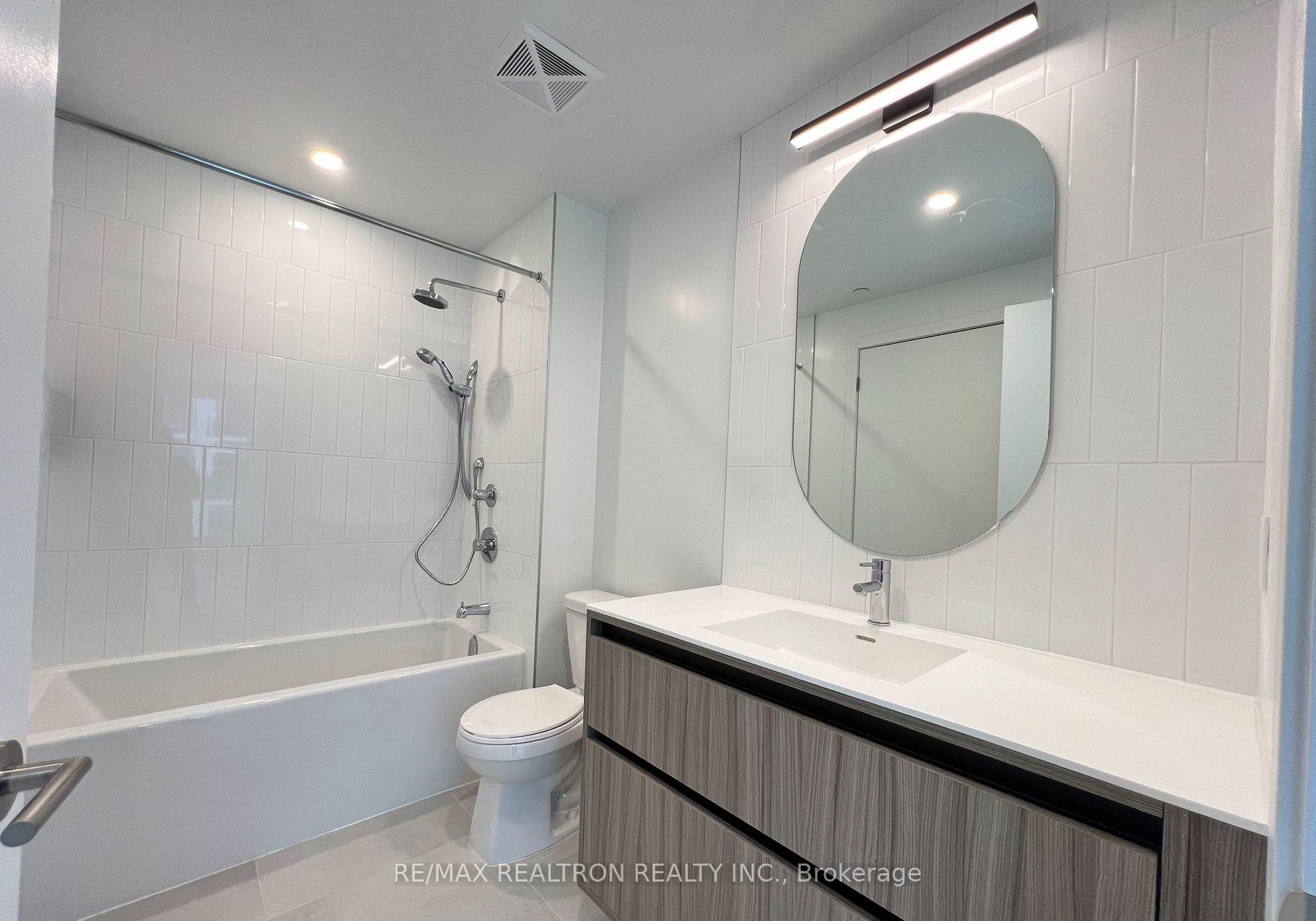 Photo 8 of Unit B-0910, 7950 Bathurst Street, Vaughan, Beverley Glen — HOMEH