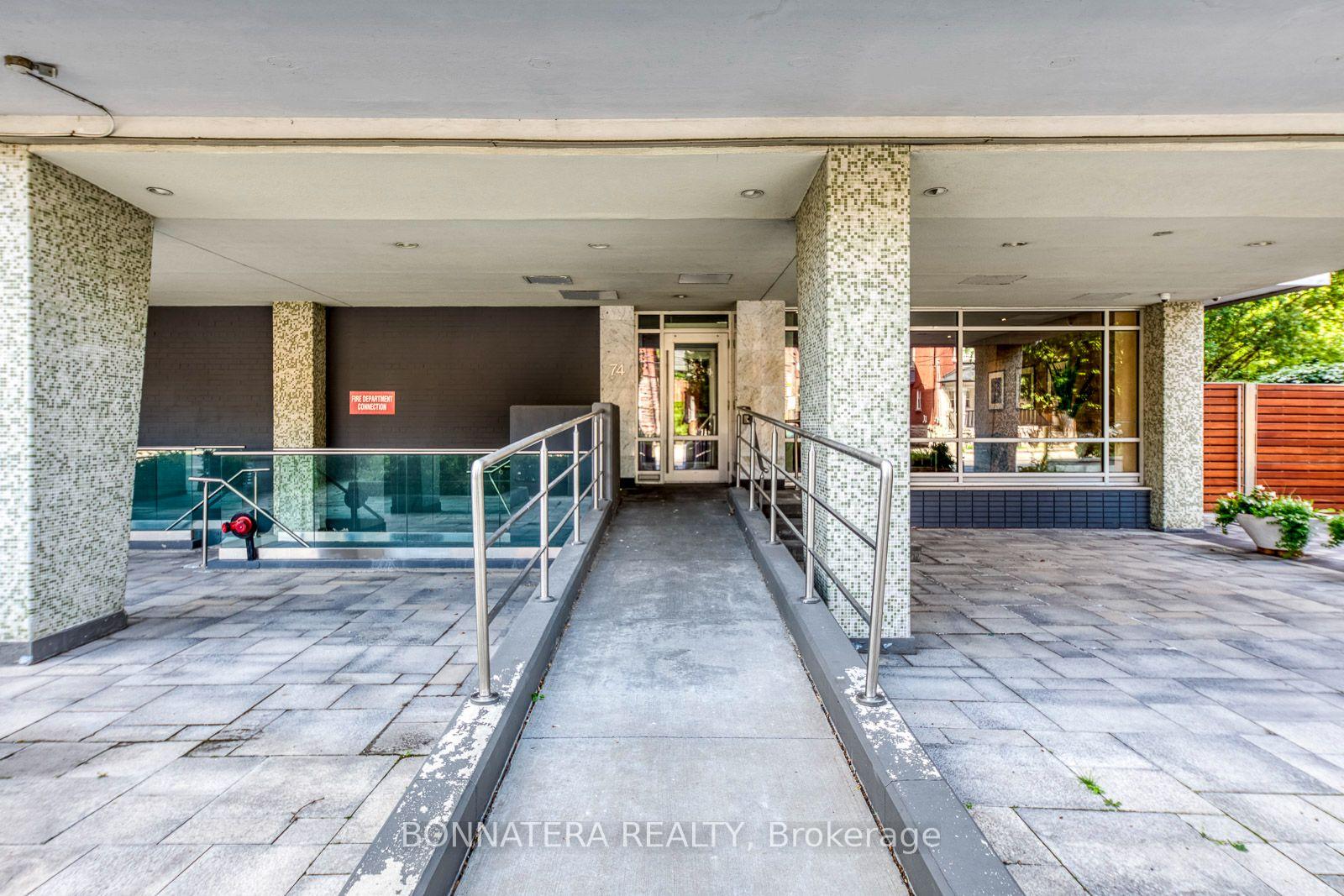 Photo 2 of Unit 402, 74 Spadina Road, Toronto, The Annex — HOMEH