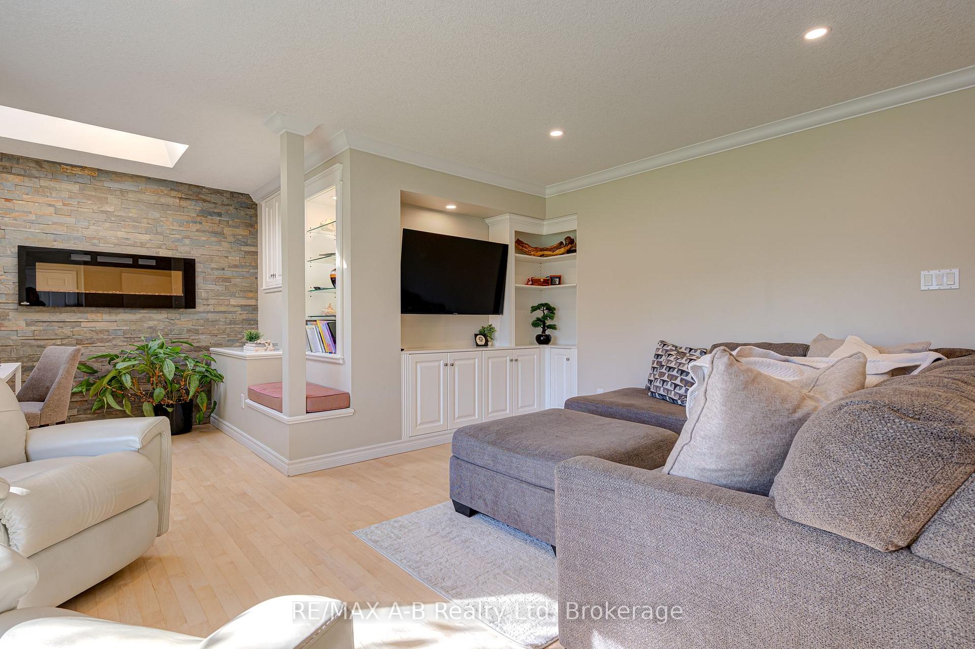 Photo 10 of 2256 Webster Street, Perth East, Shakespeare — HOMEH
