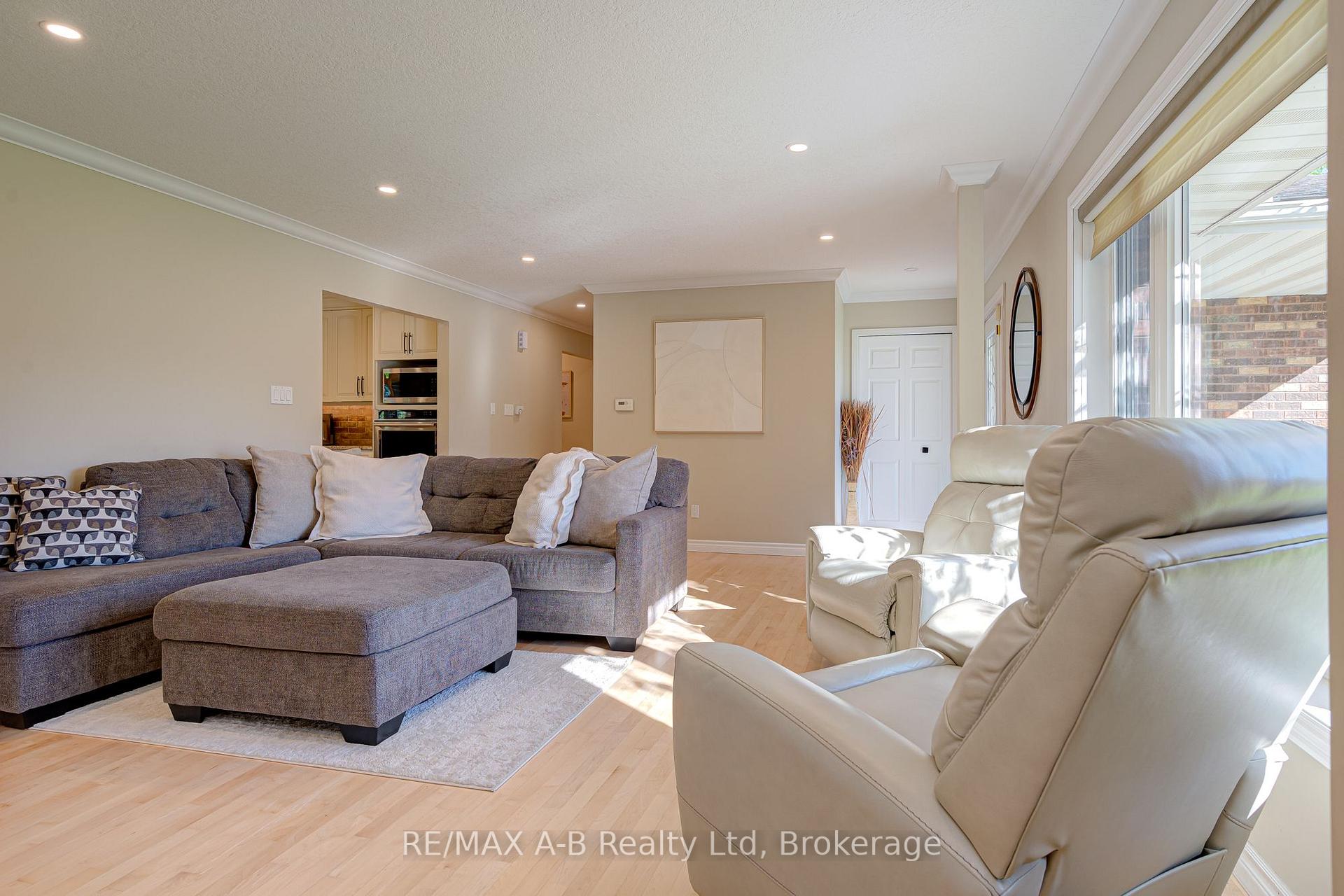Photo 12 of 2256 Webster Street, Perth East, Shakespeare — HOMEH