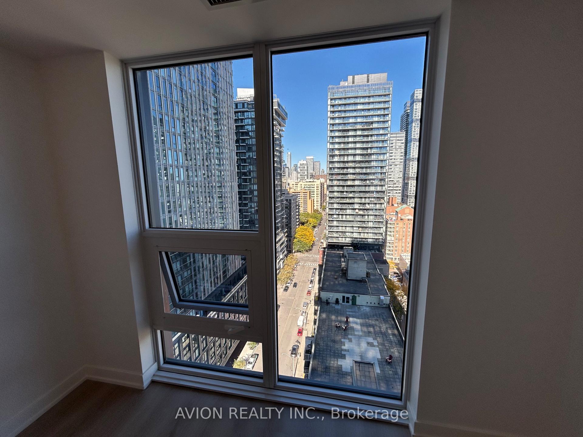 Photo 4 of 100 Queen Street E, Toronto, Church-Yonge Corridor — HOMEH