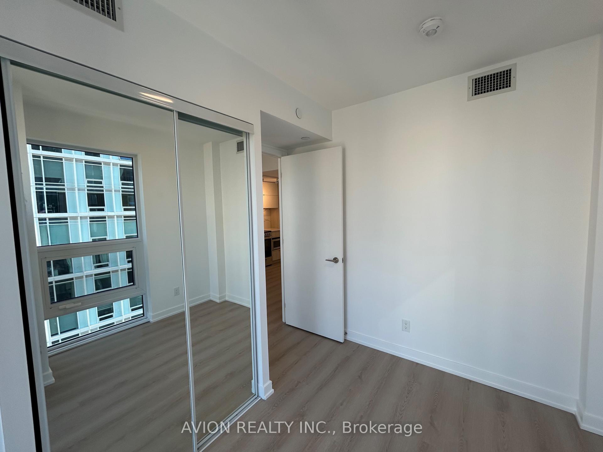 Photo 13 of 100 Queen Street E, Toronto, Church-Yonge Corridor — HOMEH