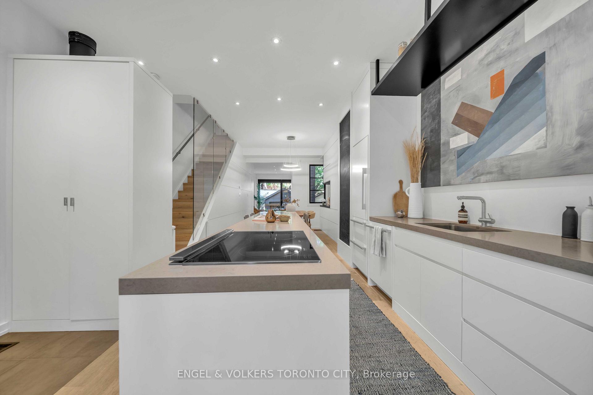 Photo 7 of 217 Shaw Street, Toronto, Trinity-Bellwoods — HOMEH