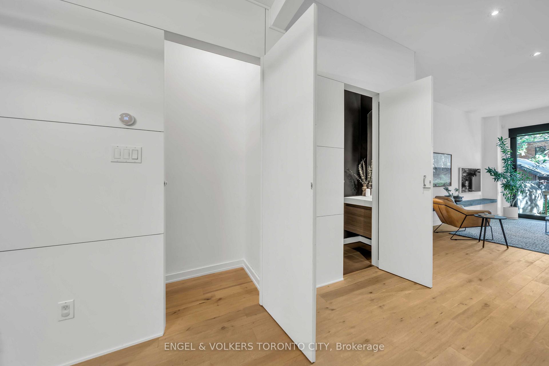 Photo 10 of 217 Shaw Street, Toronto, Trinity-Bellwoods — HOMEH
