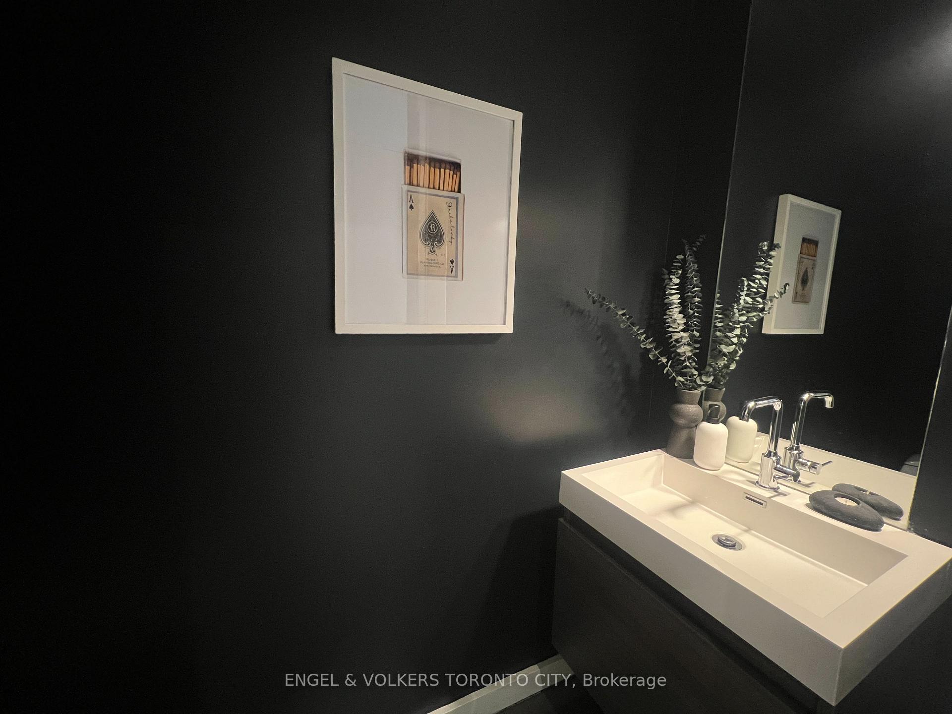 Photo 11 of 217 Shaw Street, Toronto, Trinity-Bellwoods — HOMEH